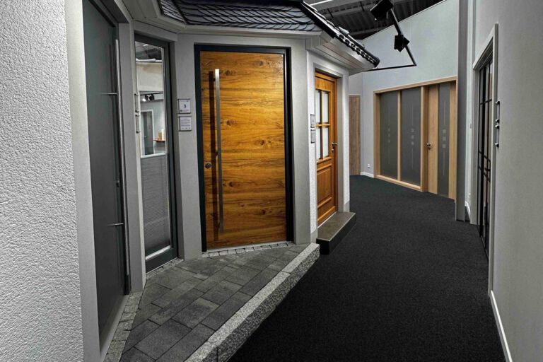 Einblick in die Haustüren Ausstellung in Brilon bei Arnsberg